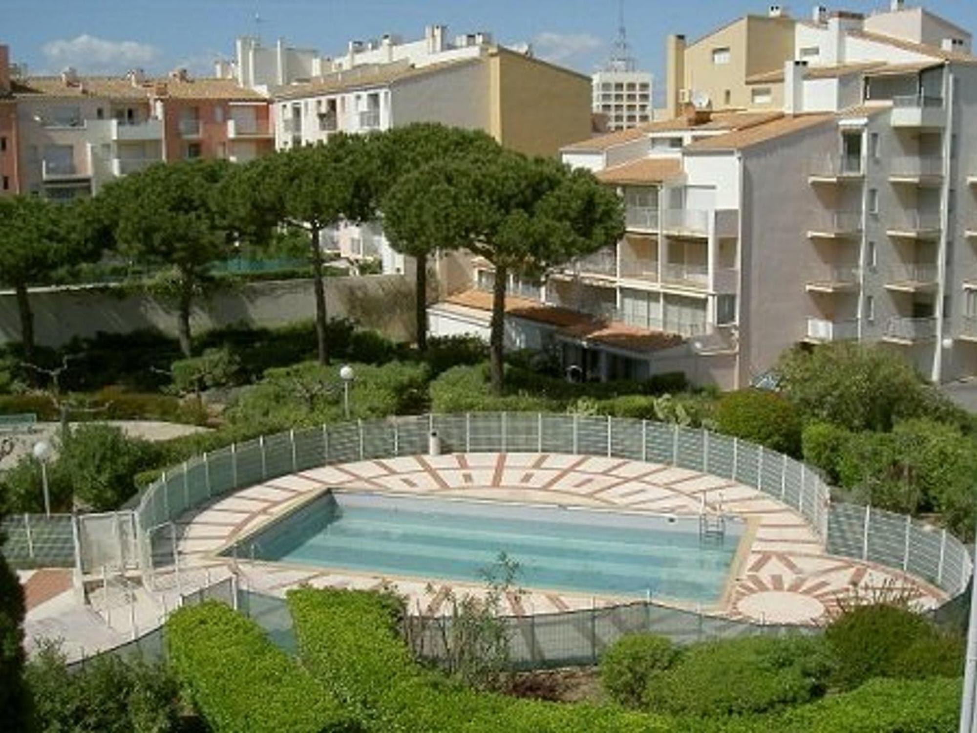 Studio Rdc Avec Piscine, A 600M De La Plage Et A Deux Pas Du Port - Cap D'Agde - Fr-1-249-369 Exterior foto